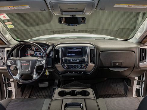 Used 2018 GMC Sierra 2500 SLE w/ Suspension Package, Off-Road AWD/4WD image 17