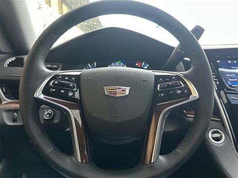 Used 2020 Cadillac Escalade Premium Luxury image 27