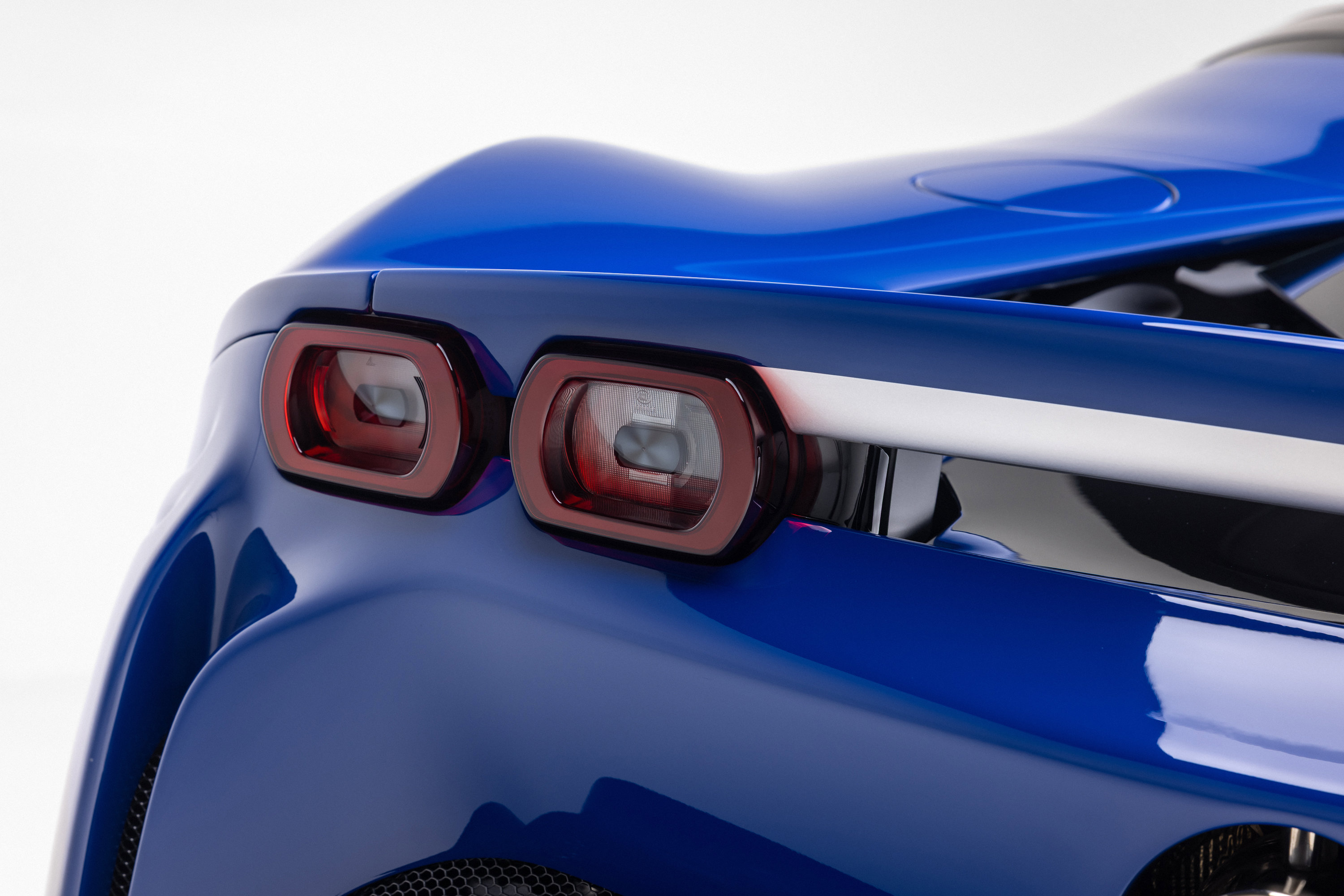 Certified 2022 Ferrari SF90 Spider AWD/4WD image 20