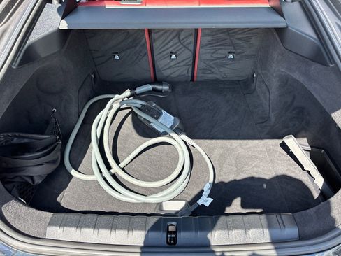 Used 2023 BMW i4 eDrive35 w/ Premium Package RWD image 9