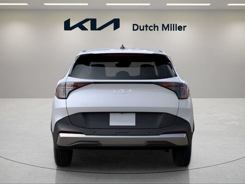 Used 2026 Kia Sportage LX FWD image 4