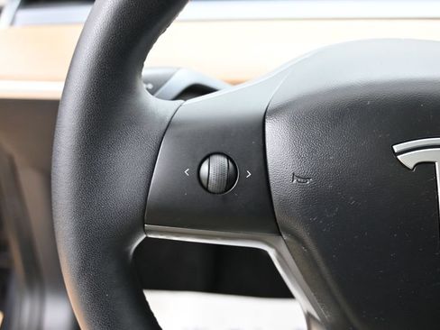 Used 2020 Tesla Model 3 Long Range AWD/4WD image 17
