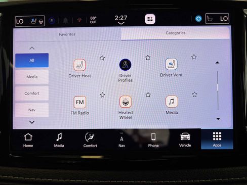 Used 2024 Chrysler Pacifica Limited FWD image 33