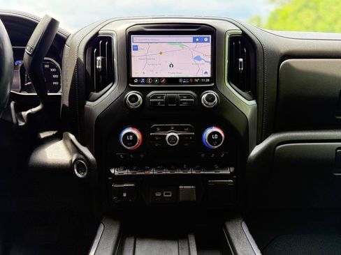 Used 2023 GMC Sierra 2500 Denali AWD/4WD image 23