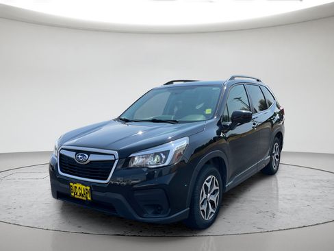 Used 2019 Subaru Forester Premium AWD/4WD image 7