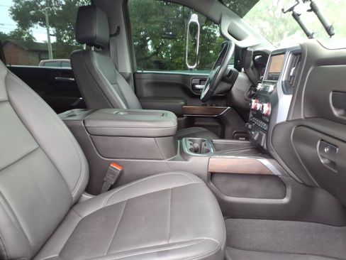 Used 2022 GMC Sierra 2500 SLT w/ SLT Premium Package AWD/4WD image 11