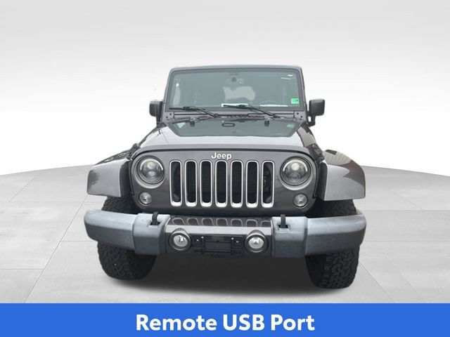 Used 2016 Jeep Wrangler Unlimited Sahara w/ Dual Top Group AWD/4WD image 20