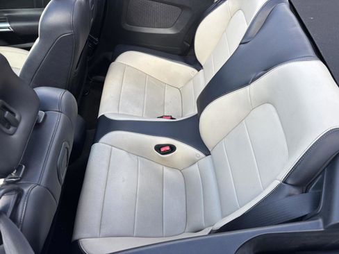 Used 2016 Ford Mustang Premium image 31