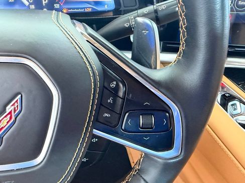 Used 2021 Chevrolet Corvette Stingray Premium Conv w/ Z51 Performance Package RWD image 36