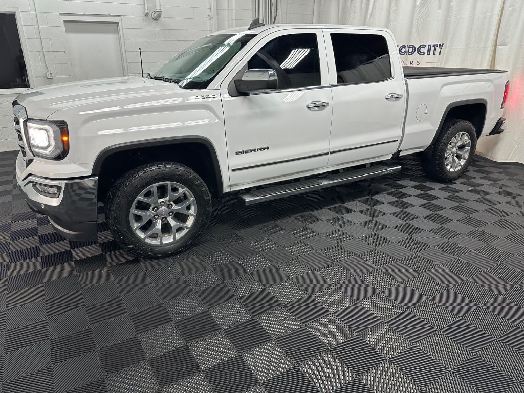 Used 2018 GMC Sierra 1500 SLT w/ SLT Premium Package AWD/4WD image 5