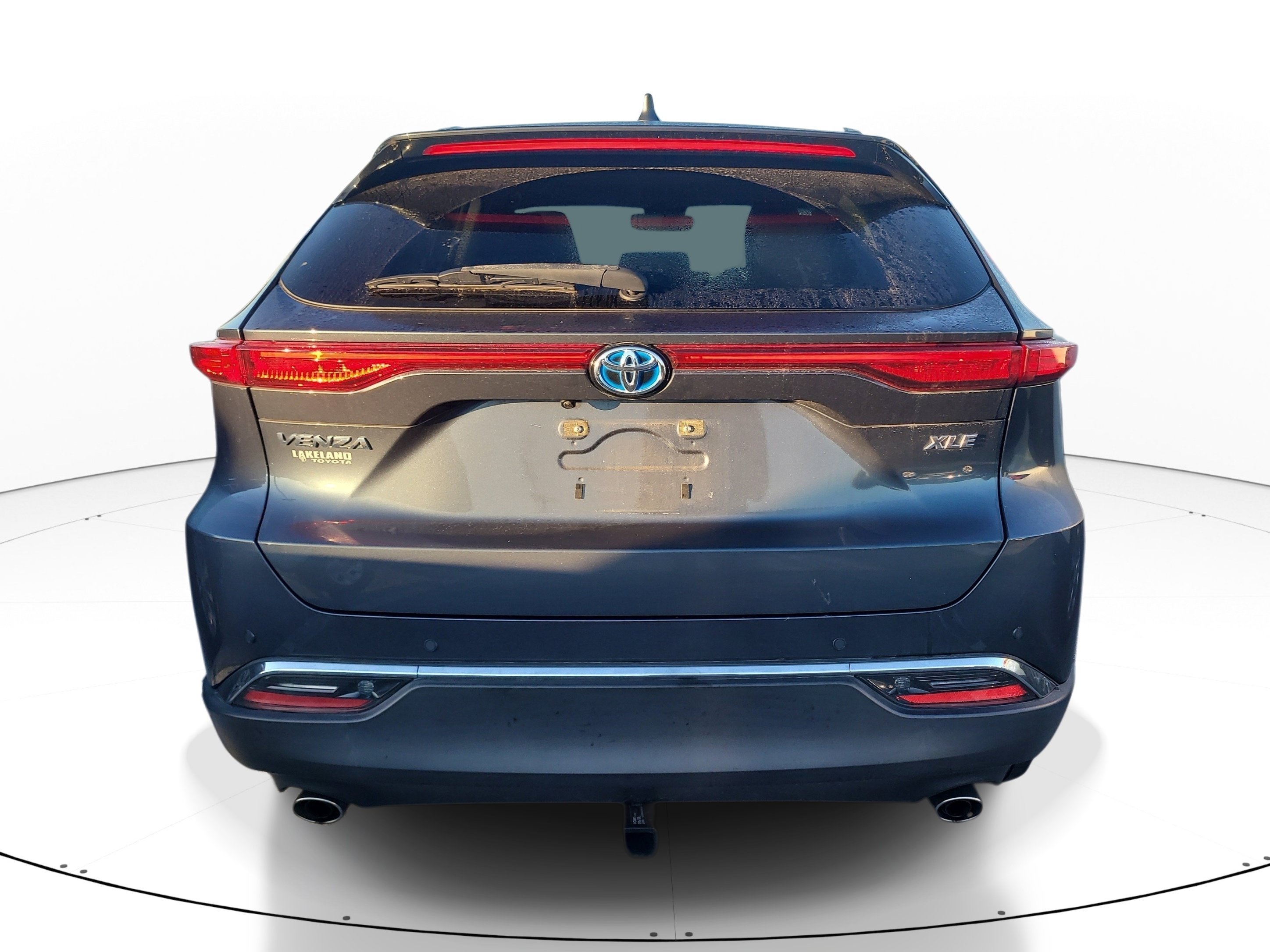 Used 2023 Toyota Venza XLE AWD/4WD image 6