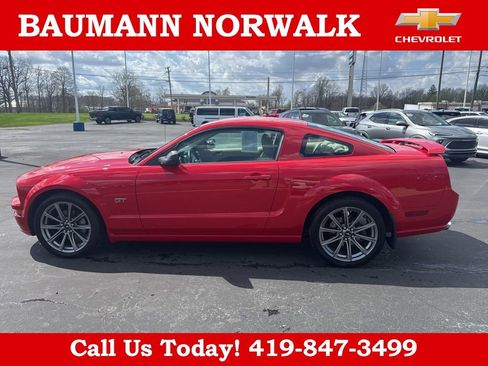 Used 2007 Ford Mustang GT image 4