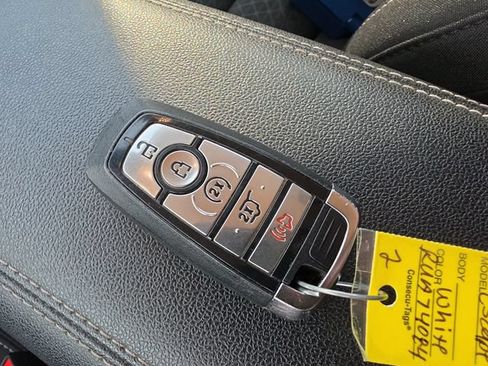 Used 2024 Ford Escape Active AWD/4WD image 34