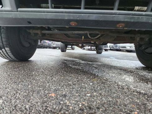 Used 2011 Ford E-250 and Econoline 250 image 17