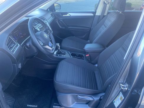 Used 2024 Volkswagen Tiguan S image 15