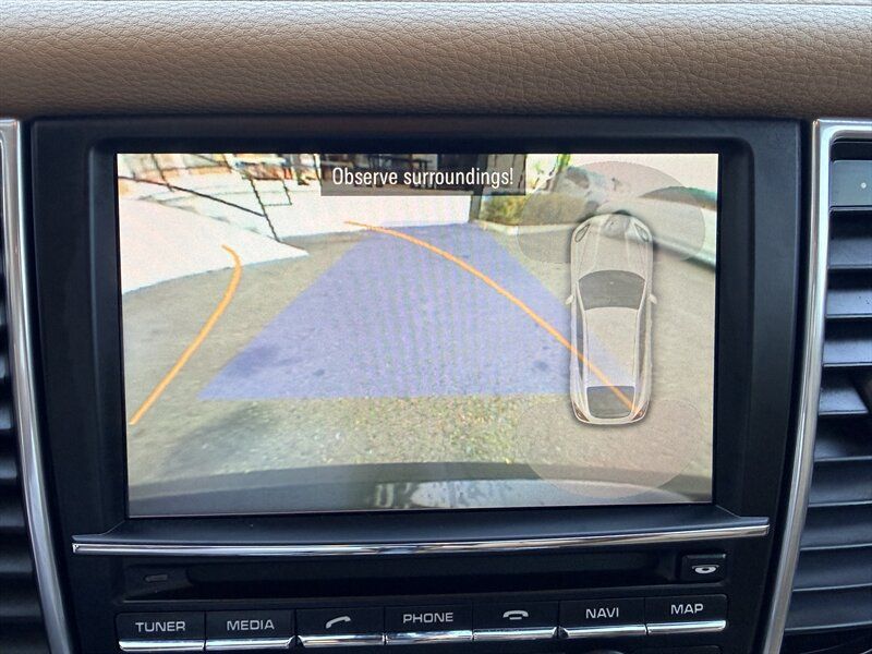 Used 2013 Porsche Panamera S RWD image 18
