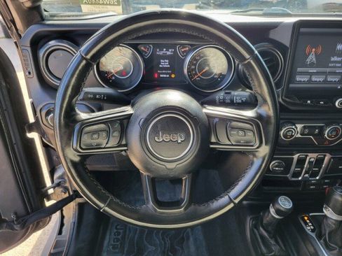 Used 2020 Jeep Wrangler Unlimited Sport image 15