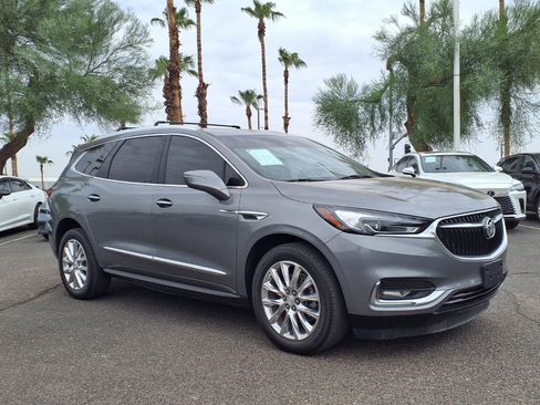 Used 2021 Buick Enclave Premium w/ Sun and Sites Package AWD/4WD image 3