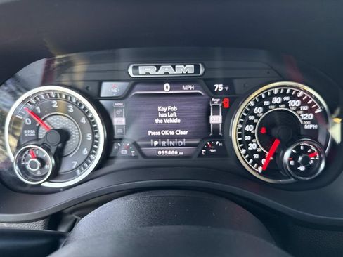 Used 2024 RAM 1500 Laramie image 38