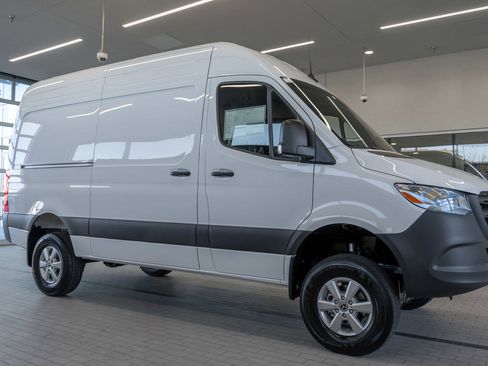 New 2026 Mercedes-Benz Sprinter 144 Cargo image 12