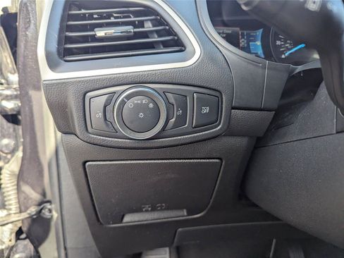 Used 2022 Ford Edge SEL AWD/4WD image 26
