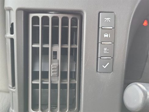 Certified 2021 Chevrolet Express 2500 w/ Driver Convenience Package image 17