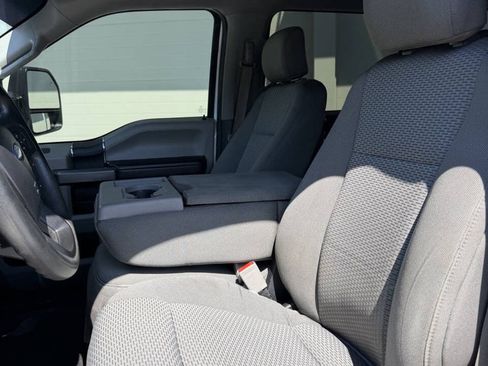 Used 2019 Ford F250 XLT w/ FX4 Off-Road Package AWD/4WD image 13