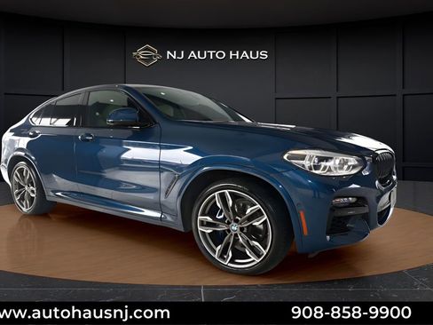 Used 2021 BMW X4 M40i w/ Executive Package image 1