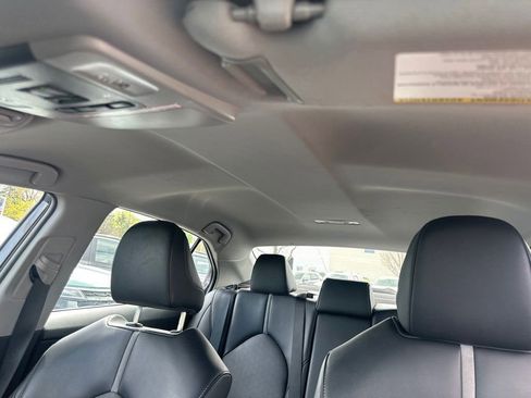 Used 2023 Toyota Camry XSE FWD image 5