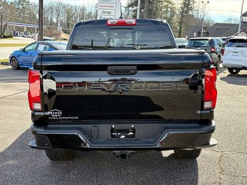 Used 2025 Chevrolet Colorado Z71 w/ Technology Package image 4
