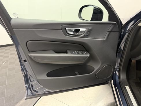 Certified 2024 Volvo XC60 B5 Plus AWD/4WD image 10