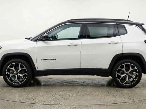 Used 2025 Jeep Compass Limited image 5