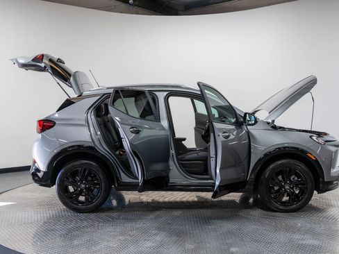 Used 2026 Buick Encore GX Sport Touring w/ Comfort Package image 10