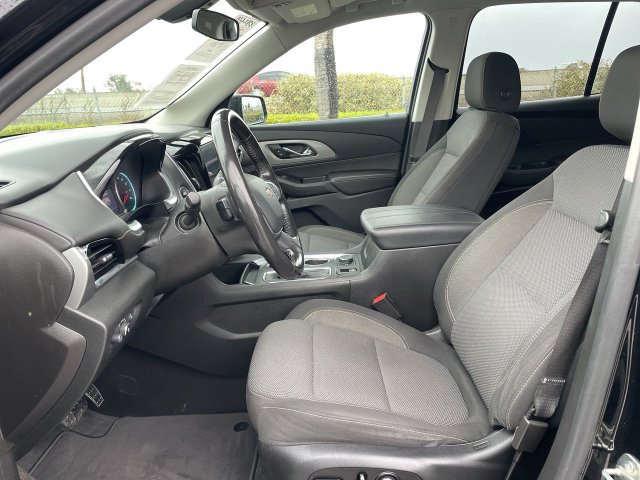 Used 2020 Chevrolet Traverse LT FWD image 18