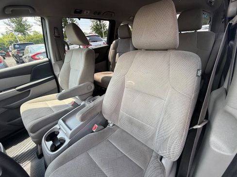 Used 2014 Honda Odyssey EX image 16