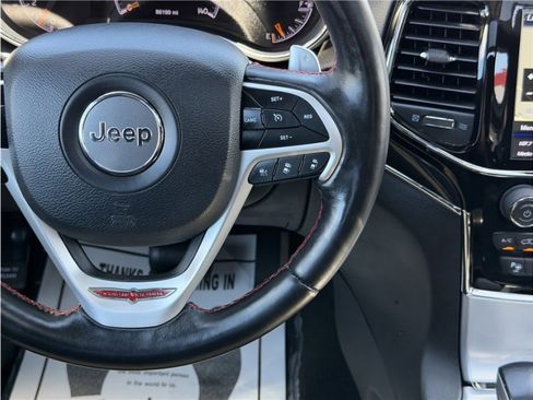 Used 2020 Jeep Grand Cherokee Trailhawk w/ Interior Metal Package AWD/4WD image 41