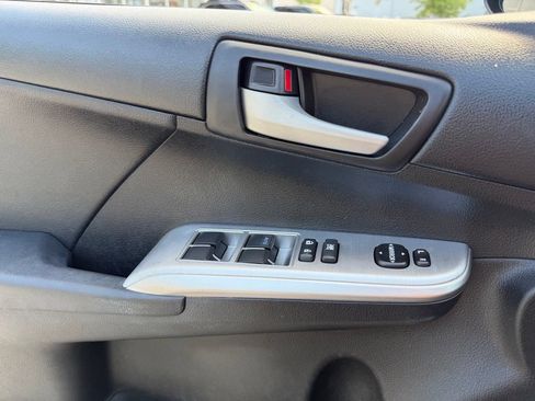 Used 2012 Toyota Camry SE FWD image 32