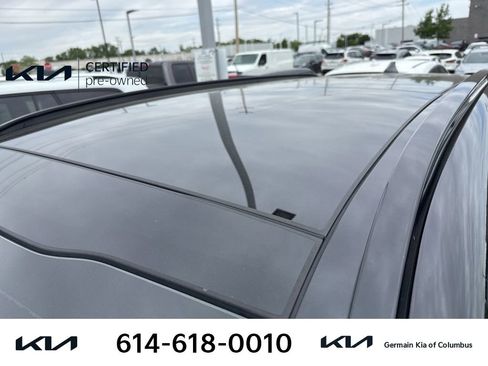 Certified 2023 Kia Sorento S w/ Panoramic Sunroof Package FWD image 9