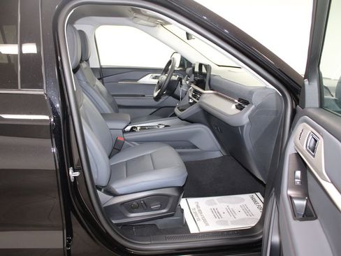 New 2026 Ford Explorer Active w/ Active Comfort Package image 29