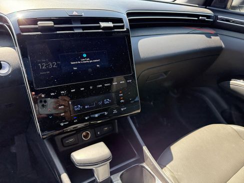 Certified 2023 Hyundai Santa Cruz Limited AWD/4WD image 12