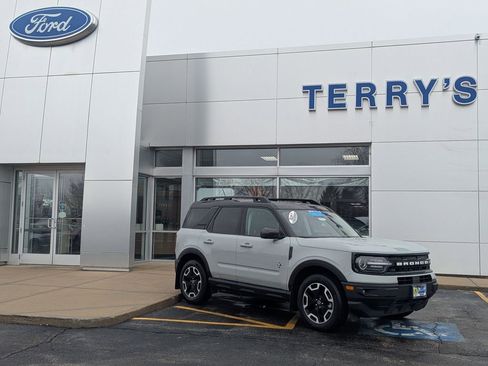 Used 2023 Ford Bronco Sport Outer Banks w/ Tech Package image 1