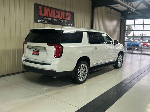 Used 2022 GMC Yukon XL SLT w/ SLT Premium Package AWD/4WD image 6