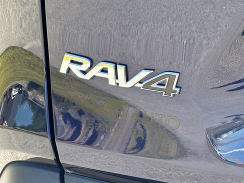 Used 2024 Toyota RAV4 XLE w/ Convenience Package AWD/4WD image 14
