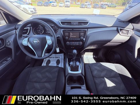 Used 2014 Nissan Rogue S image 17