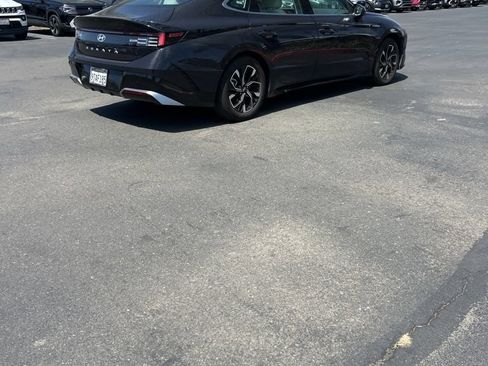 Used 2025 Hyundai Sonata SEL FWD image 6