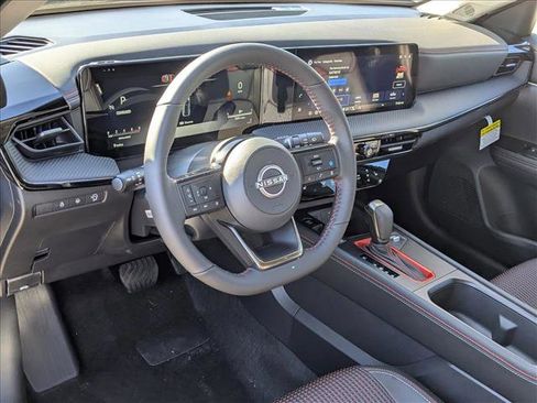 New 2026 Nissan Kicks SR image 3