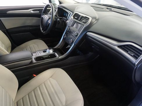 Used 2018 Ford Fusion S image 22