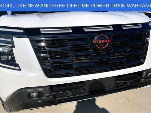 Used 2025 Nissan Armada PRO-4X image 36