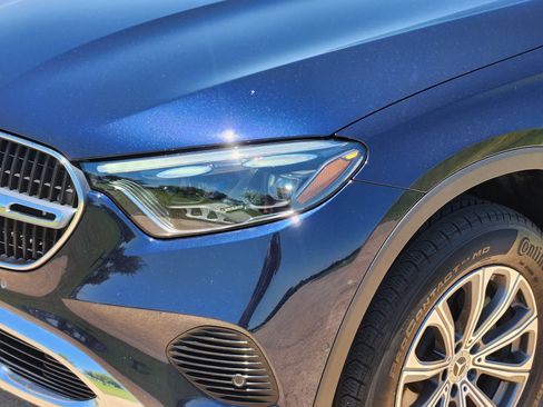 Used 2023 Mercedes-Benz GLC 300 image 9