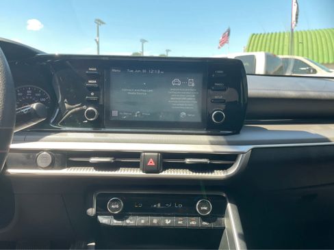 Used 2021 Kia K5 LXS FWD image 16